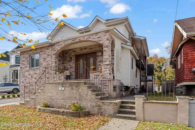 $1,599,999 | 386 Page Avenue | Tottenville