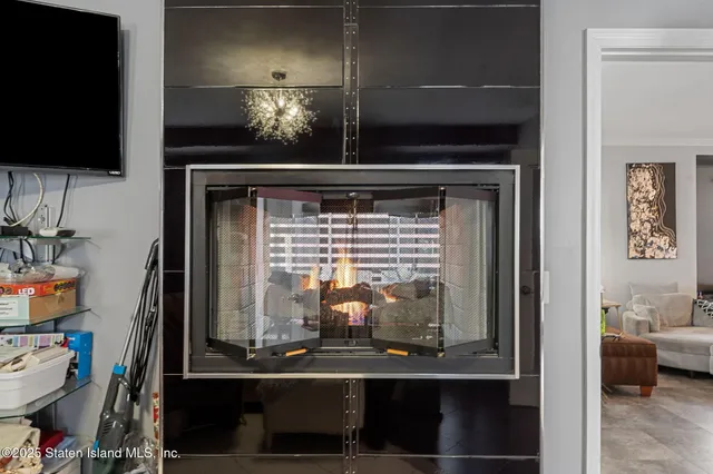 $1,599,999 | 386 Page Avenue | Tottenville