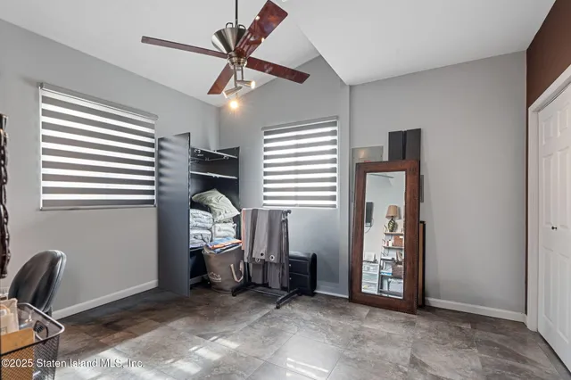 $1,599,999 | 386 Page Avenue | Tottenville