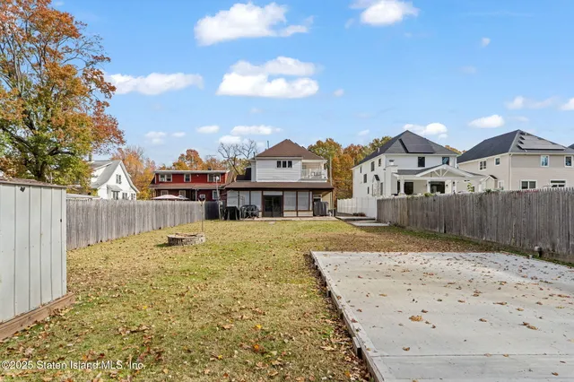 $1,599,999 | 386 Page Avenue | Tottenville