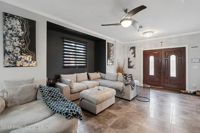 $1,599,999 | 386 Page Avenue | Tottenville