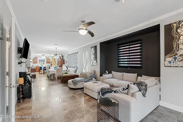 $1,599,999 | 386 Page Avenue | Tottenville