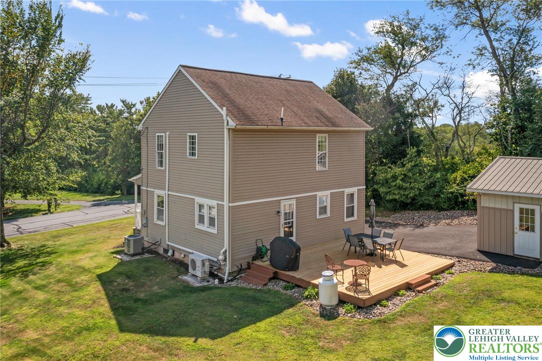 1219 Ebert Road Coopersburg, PA 18036 - Photo 5 of 33 Gallery Image 5