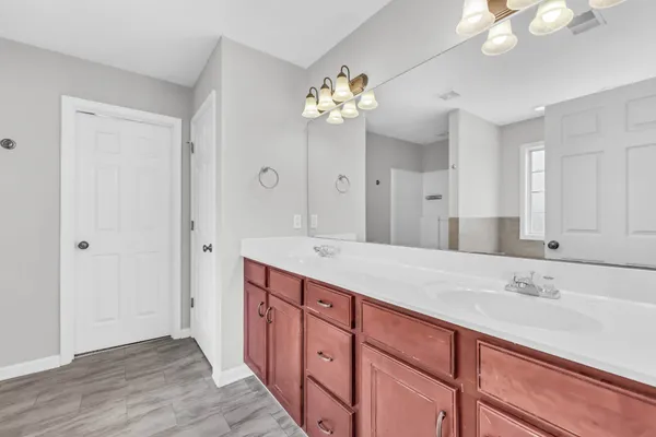 $460,000 | 2552 Hattington Drive, Clarksville, TN 37042