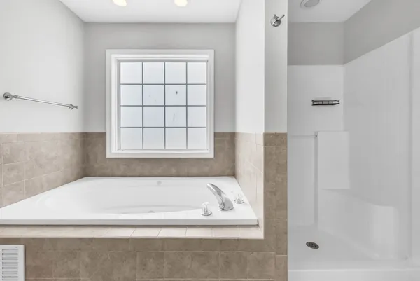 $460,000 | 2552 Hattington Drive, Clarksville, TN 37042