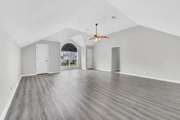 $460,000 | 2552 Hattington Drive, Clarksville, TN 37042