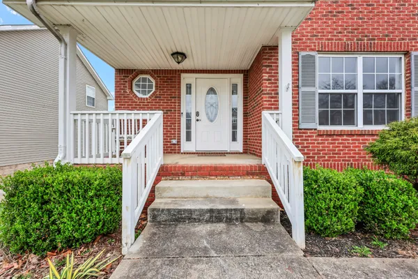 $460,000 | 2552 Hattington Drive, Clarksville, TN 37042