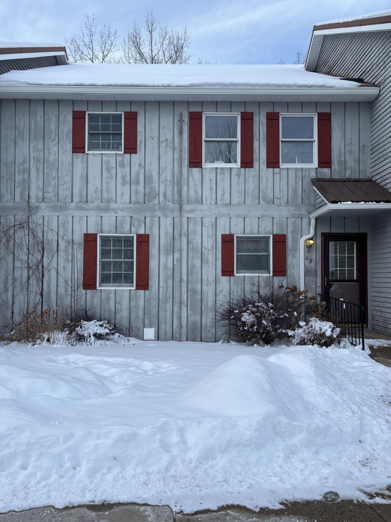 49 Seth Square Plattsburgh, NY 12901 - Photo 1 of 12