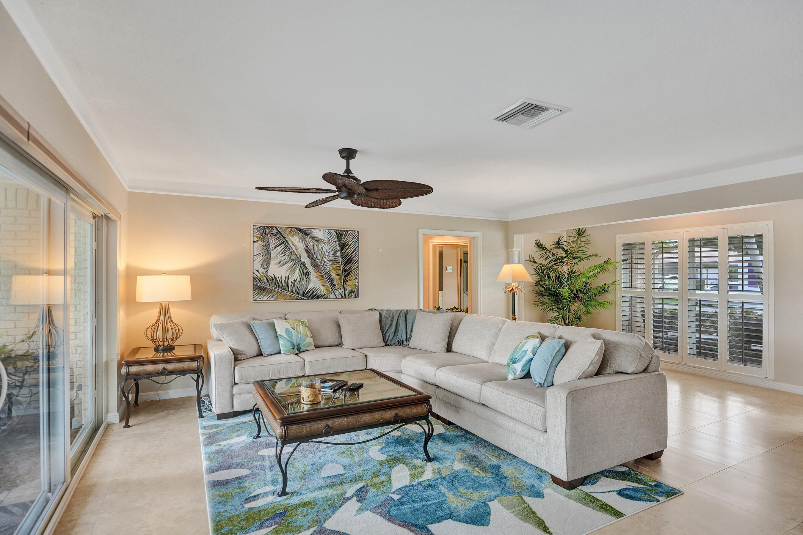22161 West Soliel Circle Boca Raton, FL 33433 - Photo 6 of 47 Living Room