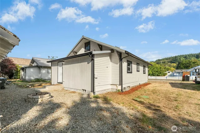 $330,000 | 719 South Nenant Street, Bucoda, WA 98530