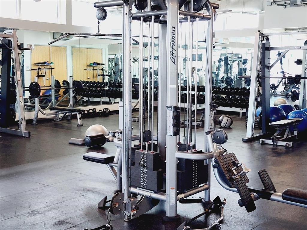 150 East Robinson Street, Unit 4A13 Orlando, FL 32801 - Photo 29 of 30 a room with gym equipment