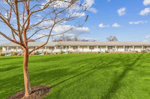 a picture of a bathroom