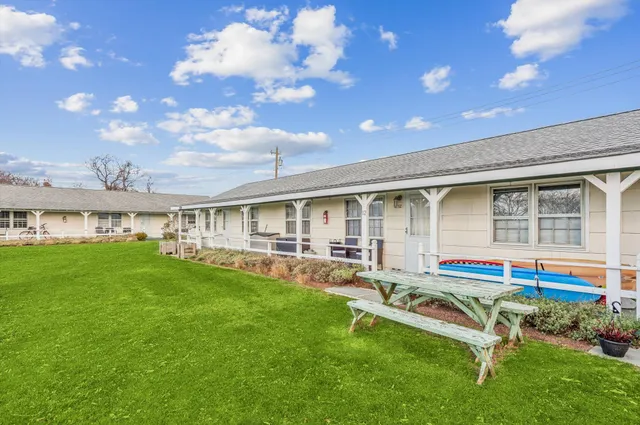 $11,500,000 | 131 East Lake Drive, Montauk, NY 11954