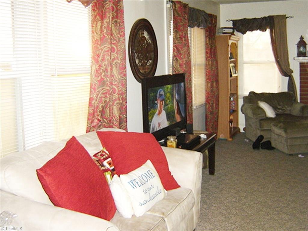 253 Bowers Road Lexington, NC 27292 - Photo 5 of 30 Gallery Image 5