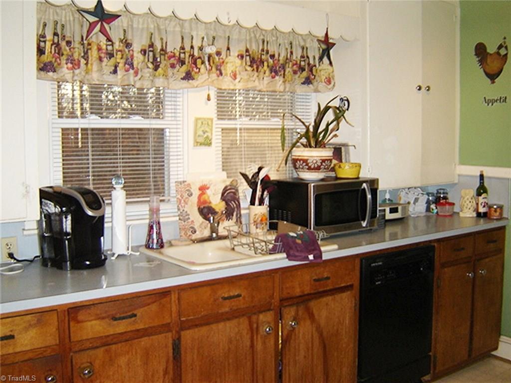 253 Bowers Road Lexington, NC 27292 - Photo 6 of 30 Gallery Image 6