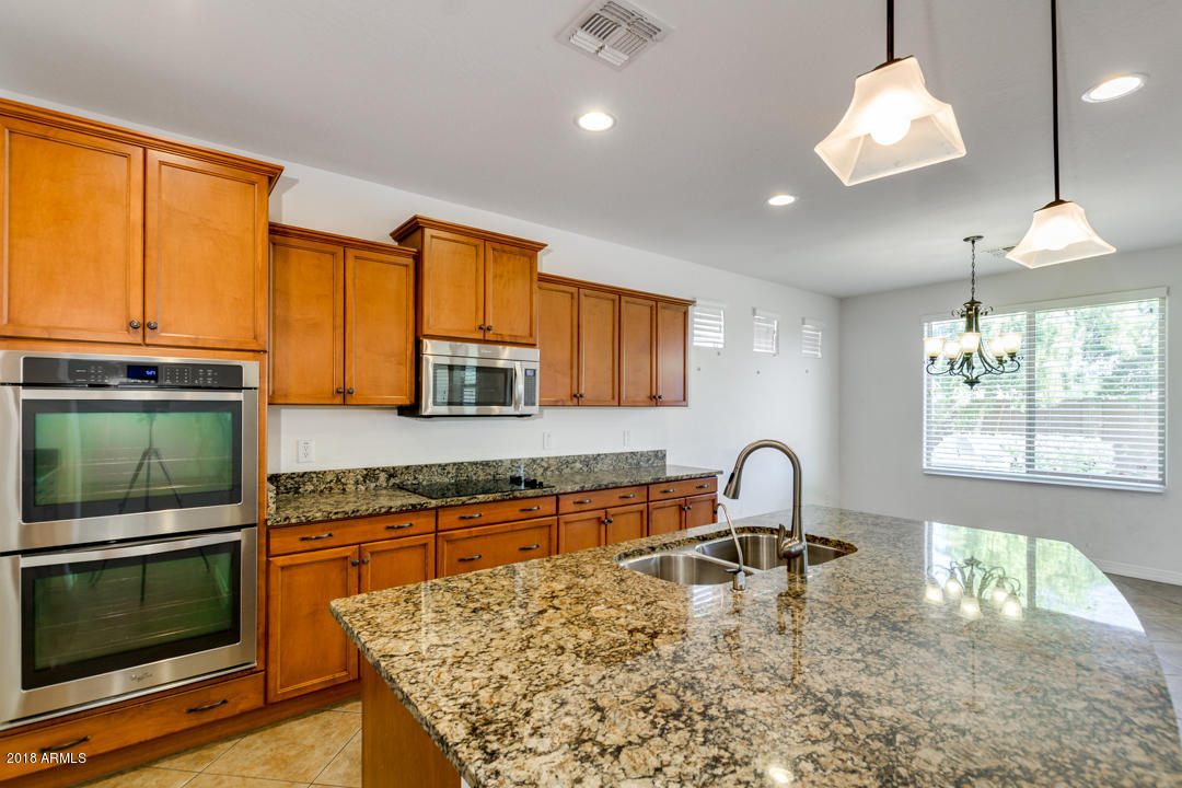 15619 West Roma Avenue Goodyear, AZ 85395 - Photo 6 of 21 14-Roma