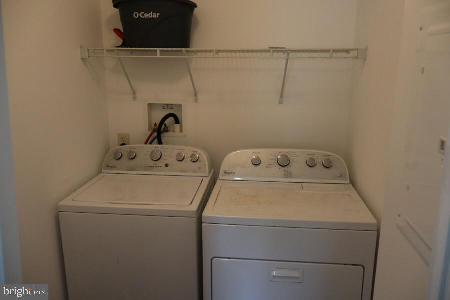 432 Ford Hook Road Doylestown, PA 18901 - Photo 9 of 9 a utility room with dryer and washer