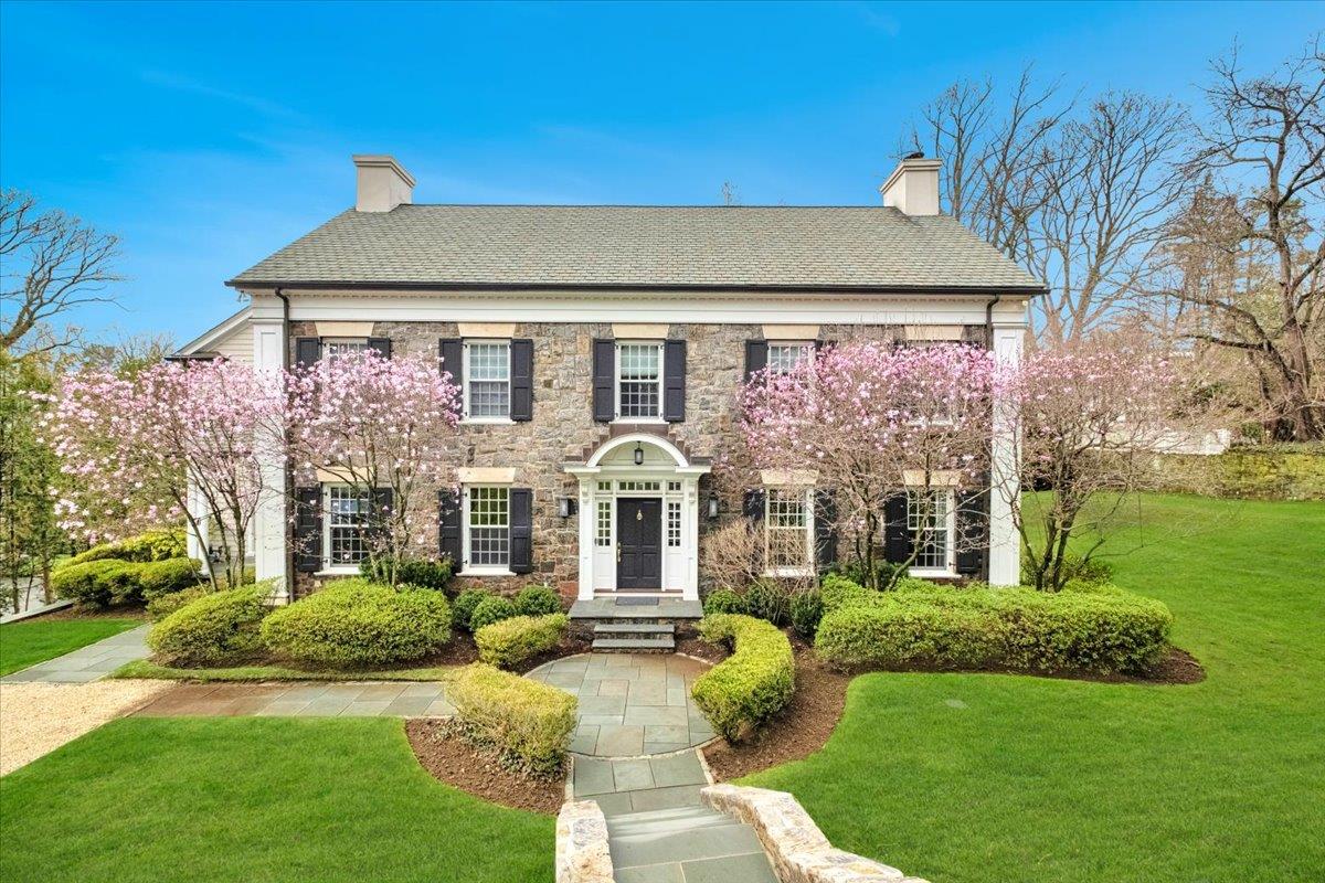 29 Hampton Road Scarsdale, NY 10583 - Photo 1 of 1 a front view of house with yard and green space