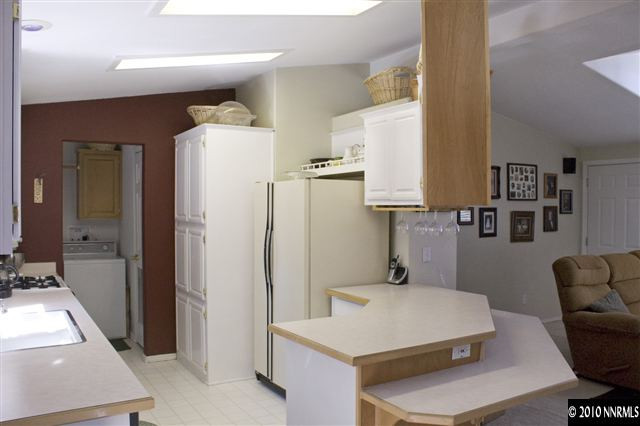7611 Diamond Pointe Way Reno, NV 89506 - Photo 4 of 9 Photo 4