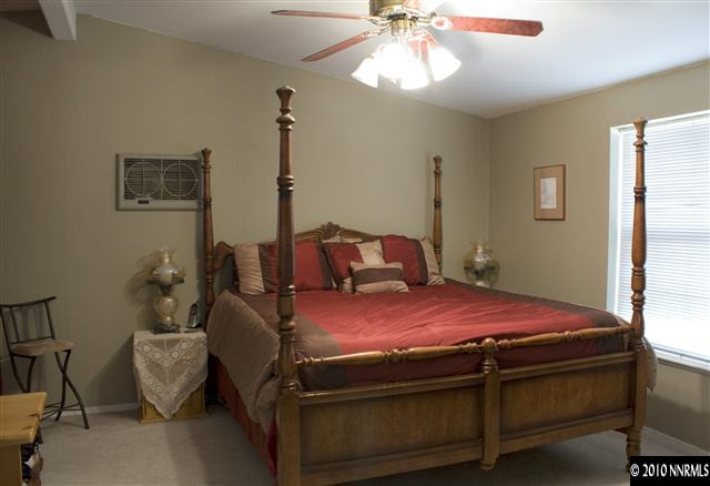7611 Diamond Pointe Way Reno, NV 89506 - Photo 6 of 9 Photo 6