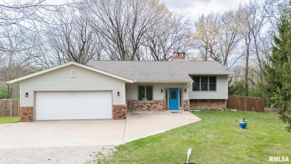 $330,000 | 235 Surrey Lane, East Peoria, IL 61611
