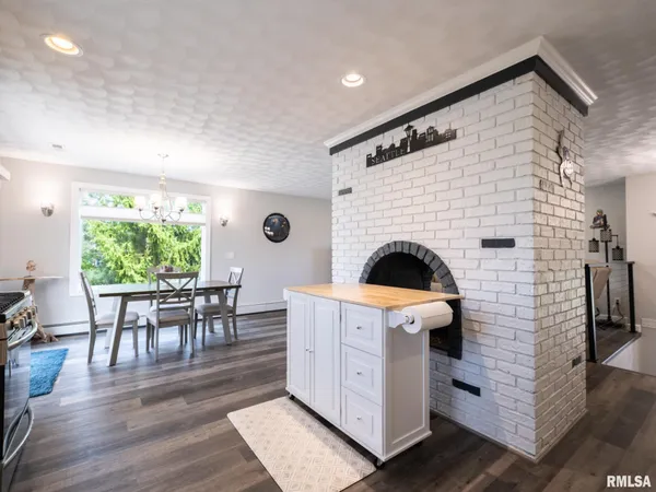 $330,000 | 235 Surrey Lane, East Peoria, IL 61611