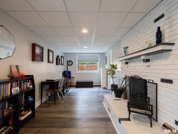 $330,000 | 235 Surrey Lane, East Peoria, IL 61611