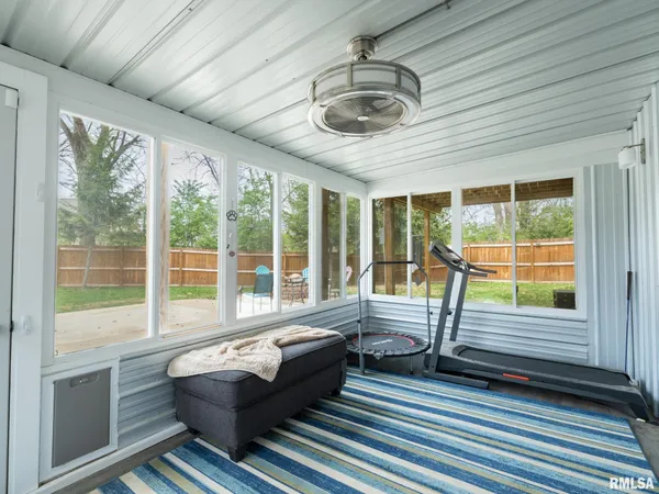 $330,000 | 235 Surrey Lane, East Peoria, IL 61611