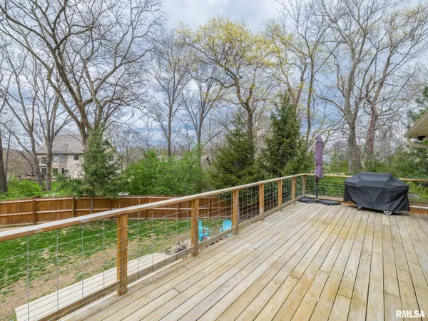 $330,000 | 235 Surrey Lane, East Peoria, IL 61611