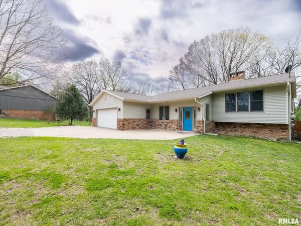 $330,000 | 235 Surrey Lane, East Peoria, IL 61611