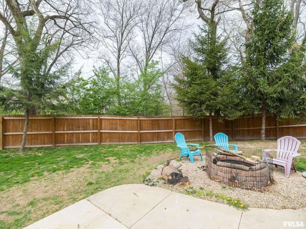 $330,000 | 235 Surrey Lane, East Peoria, IL 61611