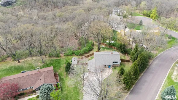 $330,000 | 235 Surrey Lane, East Peoria, IL 61611