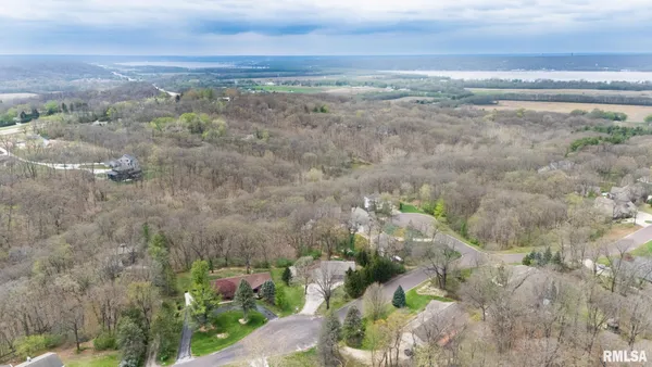 $330,000 | 235 Surrey Lane, East Peoria, IL 61611