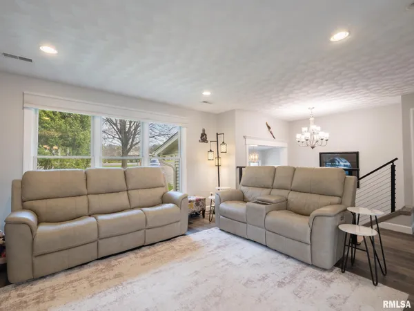 $330,000 | 235 Surrey Lane, East Peoria, IL 61611