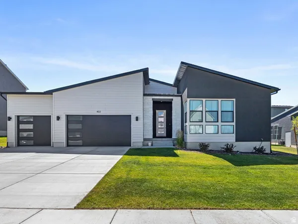 $860,000 | 403 North Pinnacle Court, Saratoga Springs, UT 84045