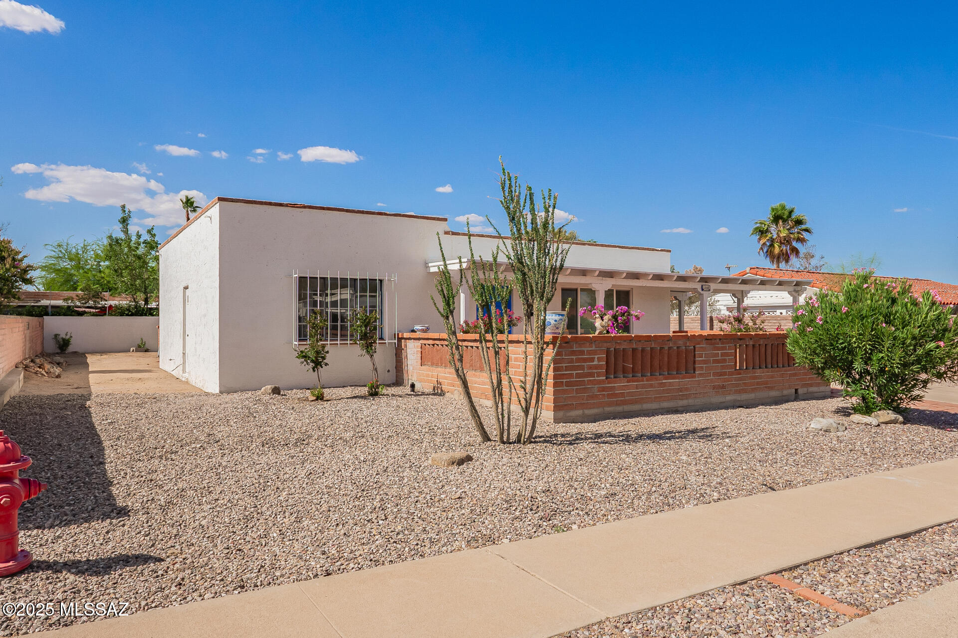 434 South Vista Del Rio Green Valley, AZ 85614 - Photo 2 of 50
