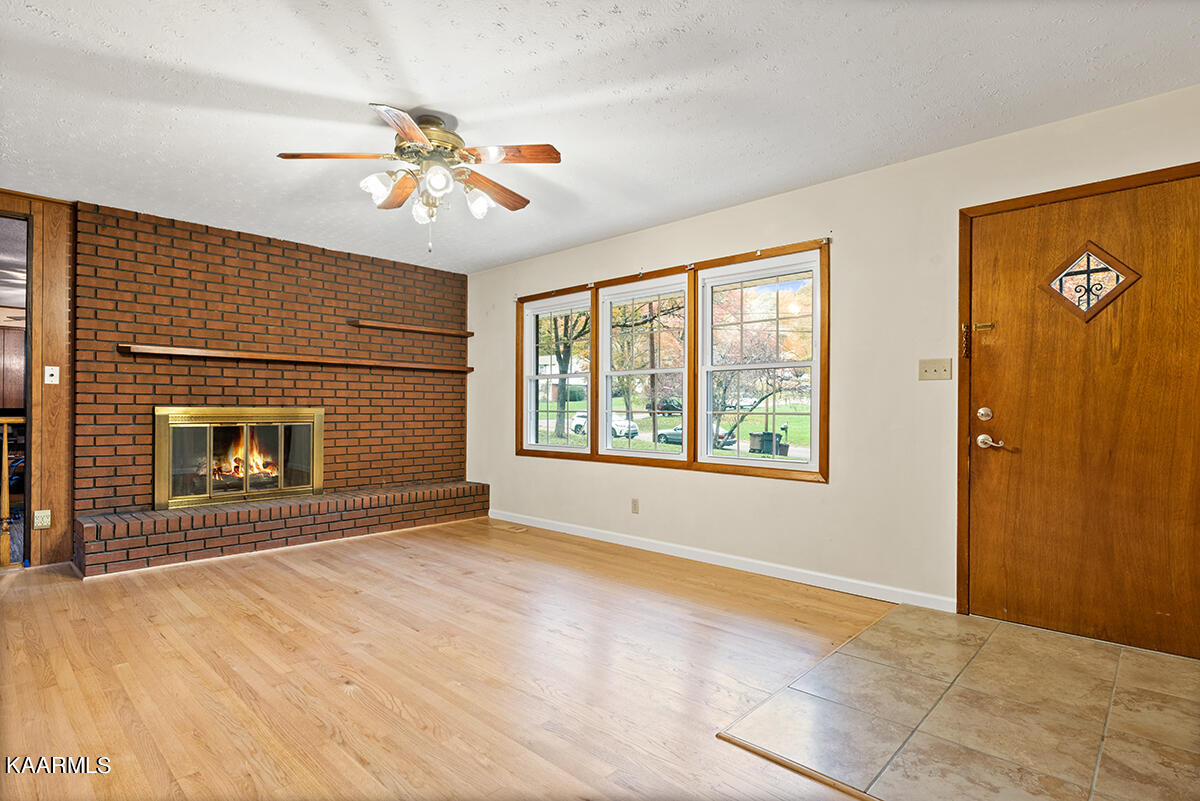4618 Springbrook Road Knoxville, TN 37921 - Photo 4 of 25 DSC_9310