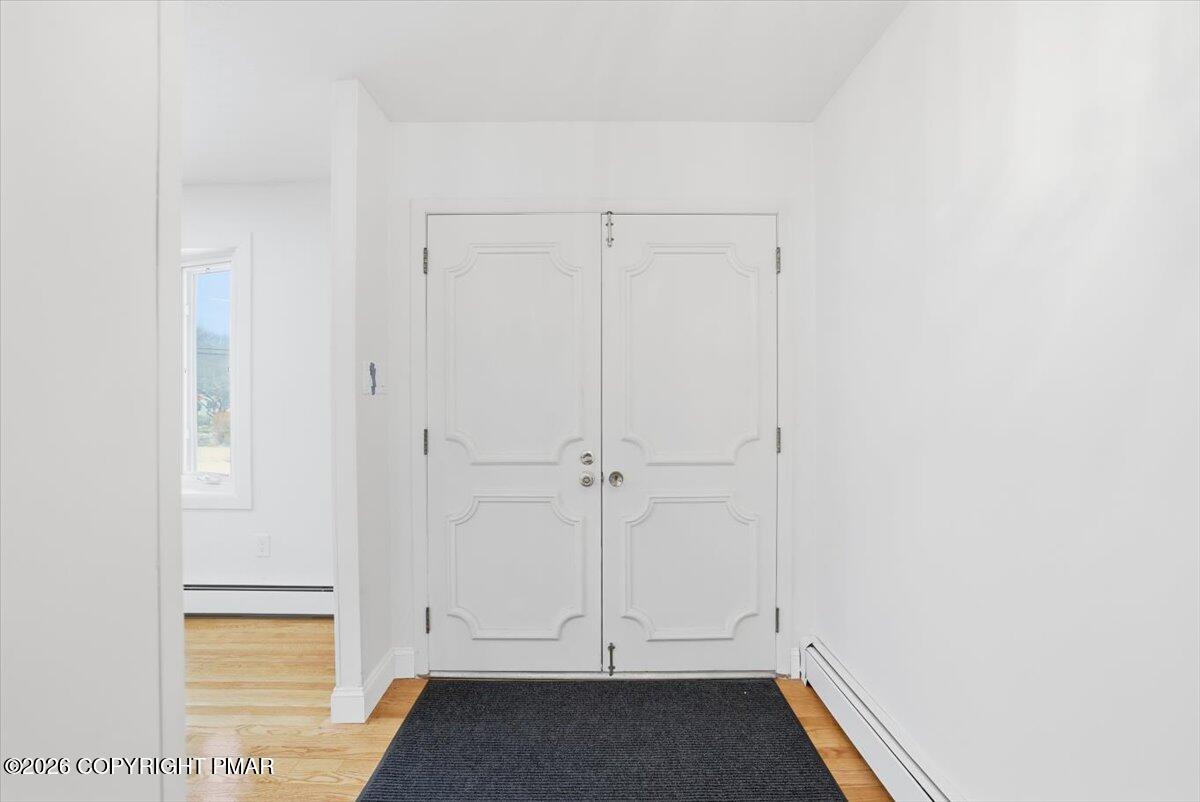 423 T R 620 Cresco, PA 18326 - Photo 4 of 37