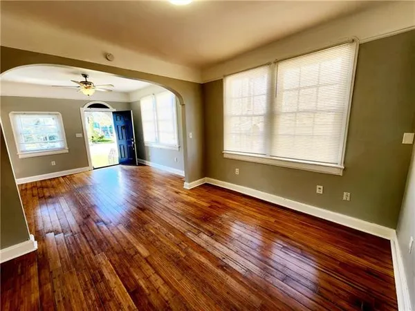 $1,900 | 2333 Pauline Street, New Orleans, LA 70117
