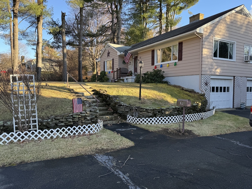 32 Highland Street Ware, MA 01082 - Photo 3 of 39