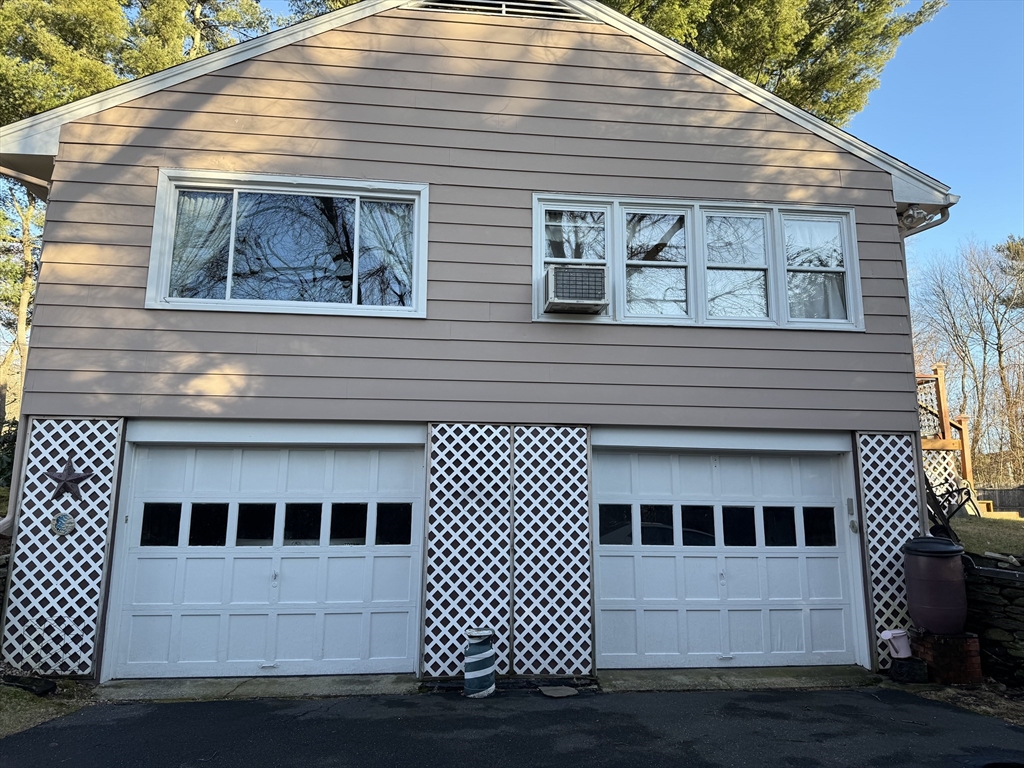 32 Highland Street Ware, MA 01082 - Photo 4 of 39