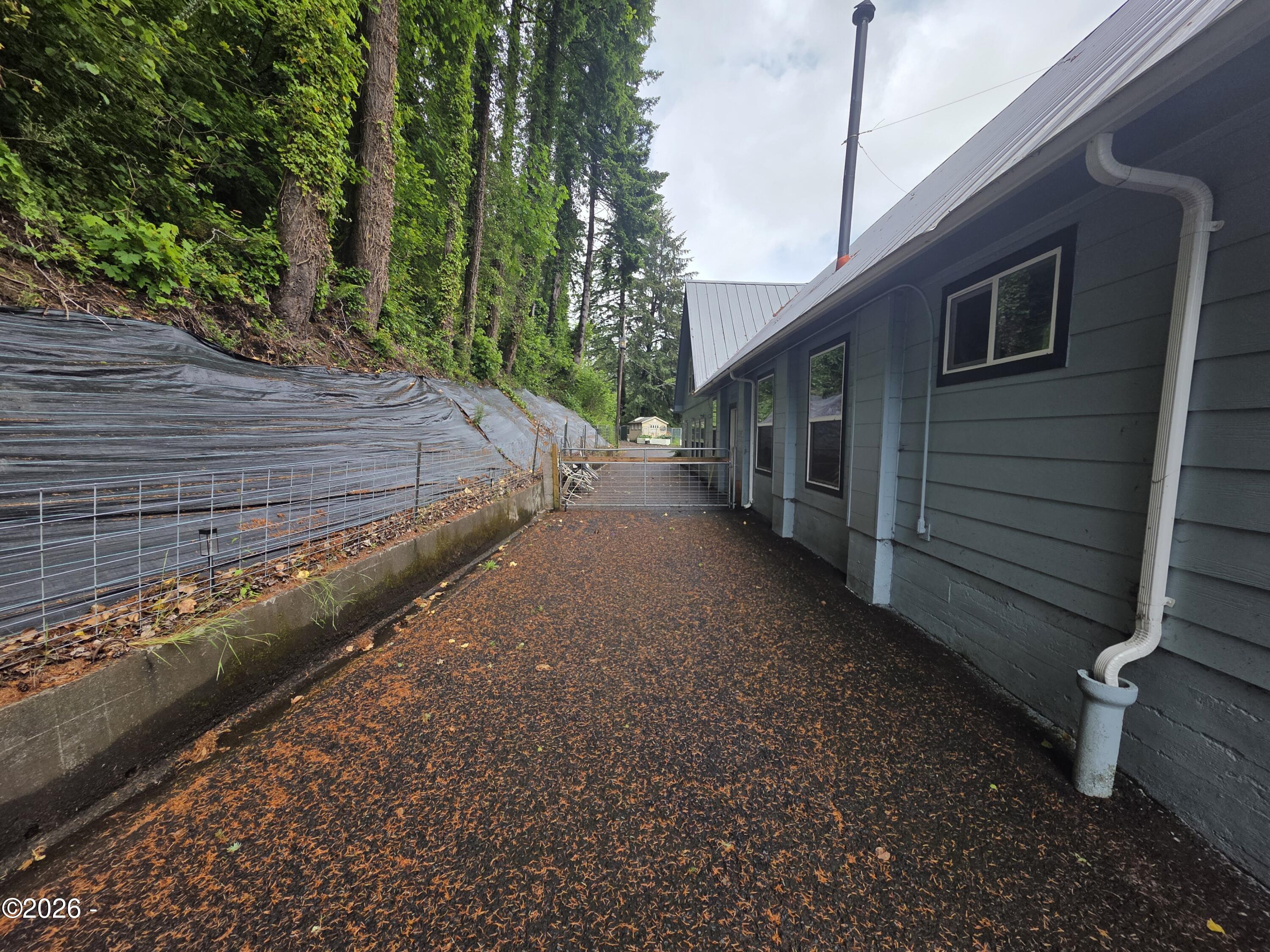 750 Northwest Forestry Road Toledo, OR 97391 - Photo 11 of 84