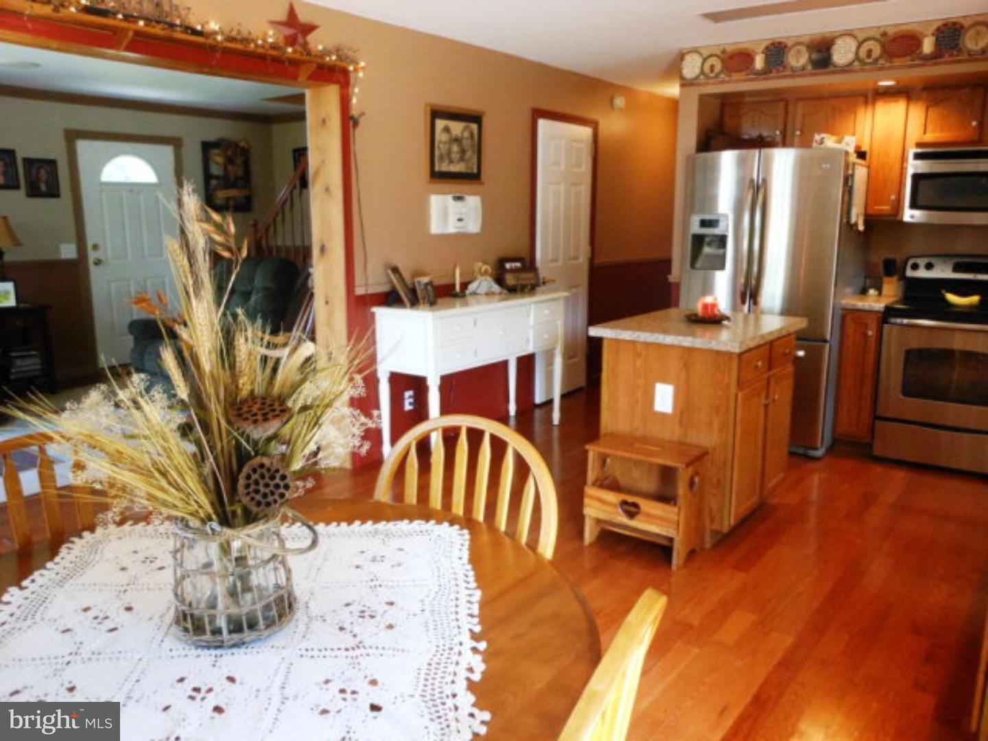 93 Louck Road Pine Grove, PA 17963 - Photo 9 of 25 Kitchen