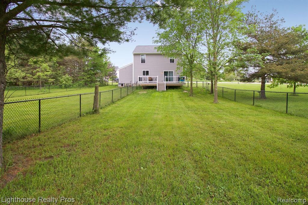 2897 Fisher Road Howell, MI 48855 - Photo 33 of 37