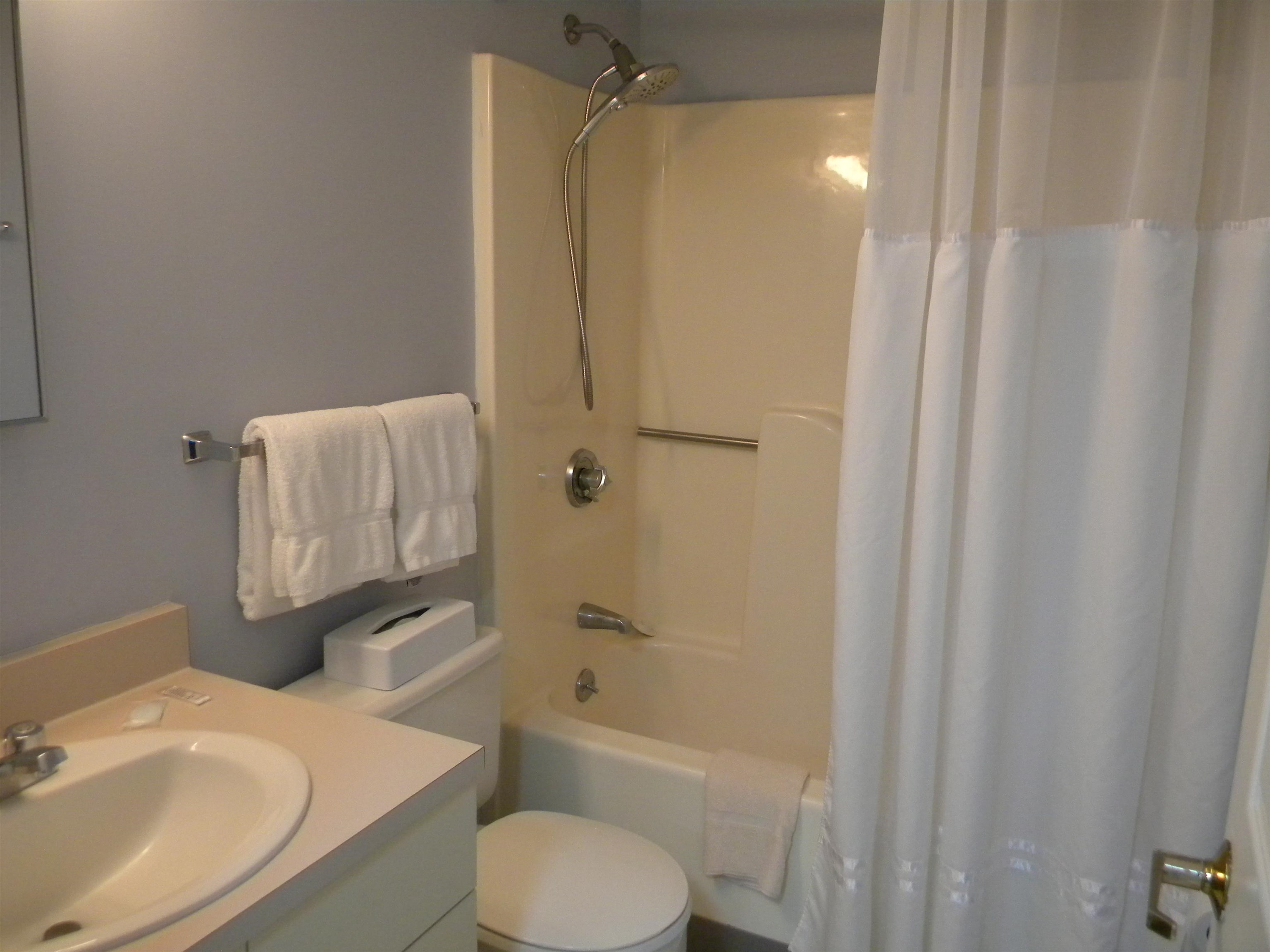28 Packard's Road, Unit 507 Waterville Valley, NH 03215 - Photo 16 of 26