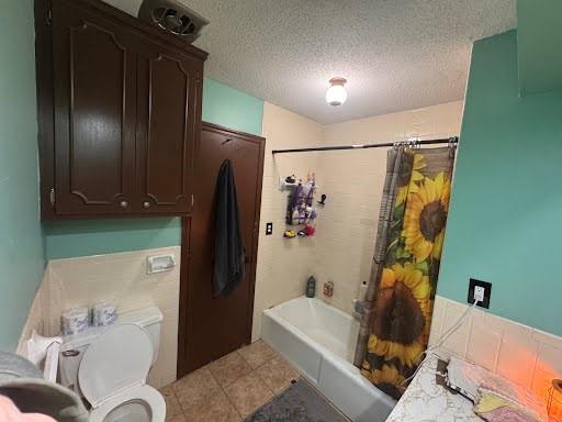 8951 Rene Street Lenexa, KS 66215 - Photo 11 of 25