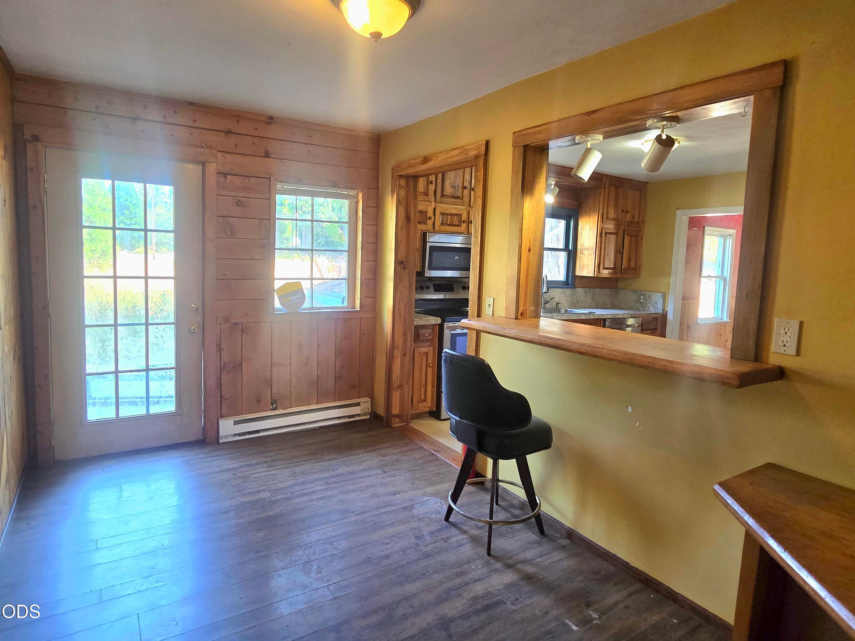 4490 Holland Loop Road Cave Junction, OR 97523 - Photo 15 of 40 Gallery Image 15