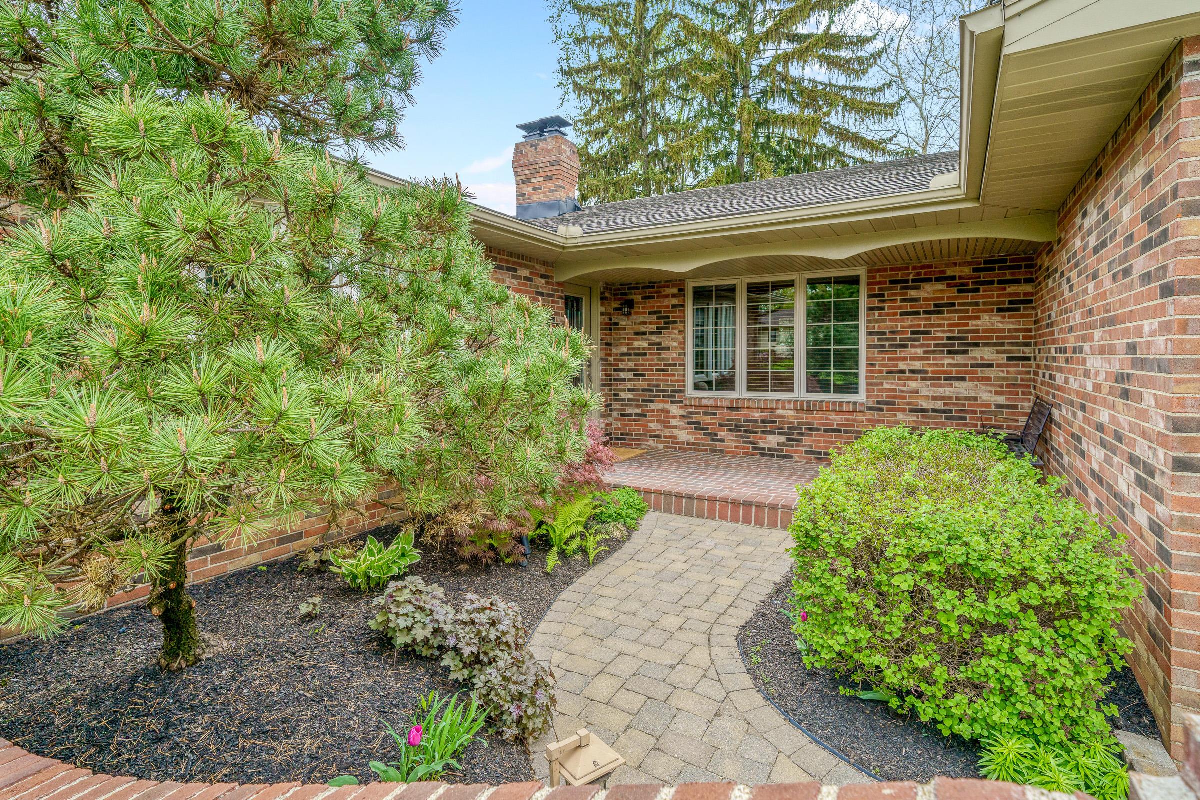 5825 Rocky Rill Road Columbus, OH 43235 - Photo 3 of 33 Gallery Image 3