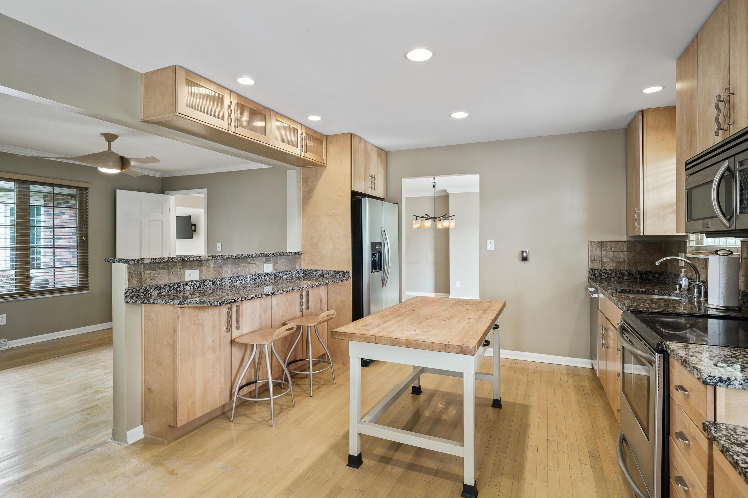 5825 Rocky Rill Road Columbus, OH 43235 - Photo 6 of 33 Gallery Image 6