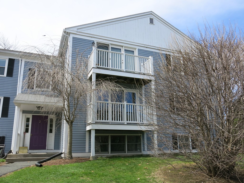 44 Evergreen Road, Unit 204 Northampton, MA 01053 - Photo 1 of 8